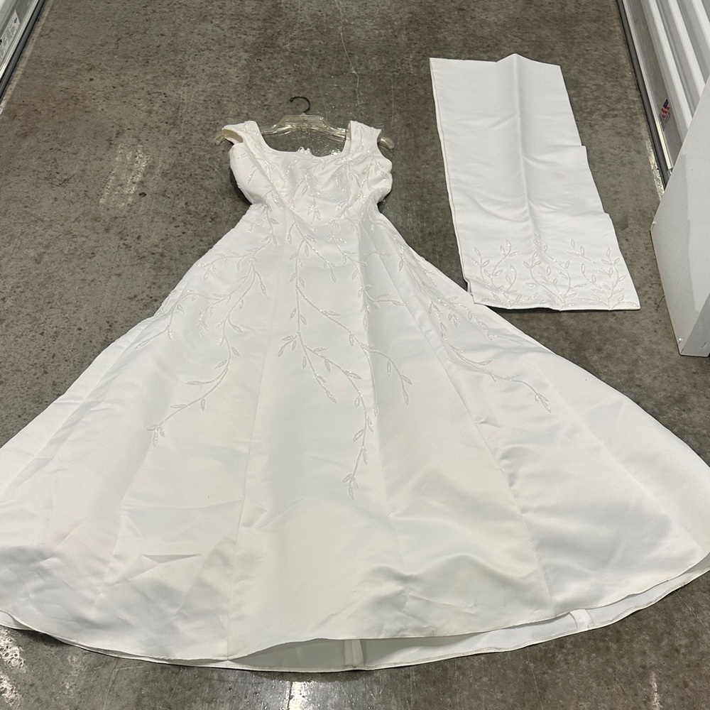 Sophisticated White Embroidered Wedding Dress